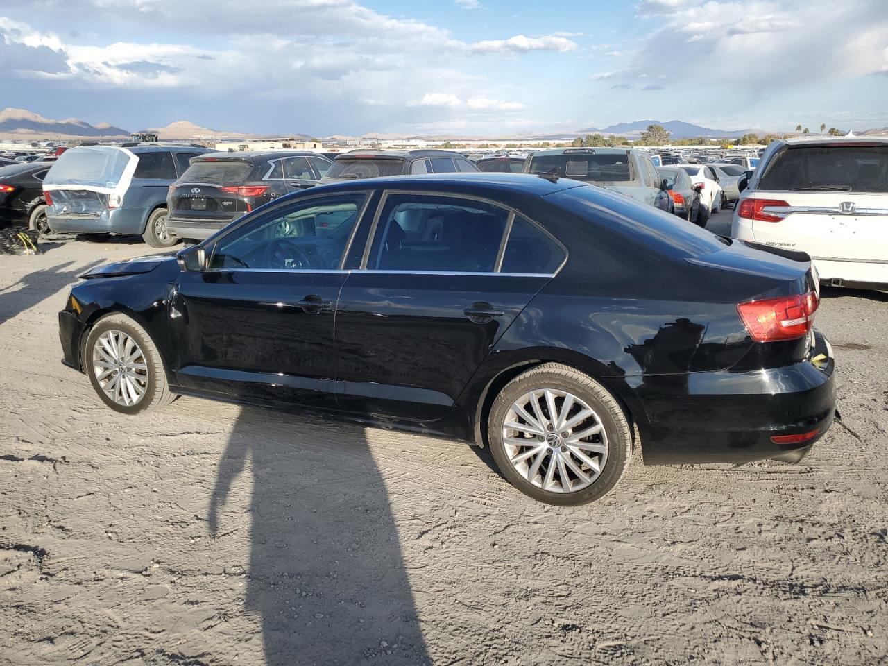 2015 Volkswagen Jetta - Image 2