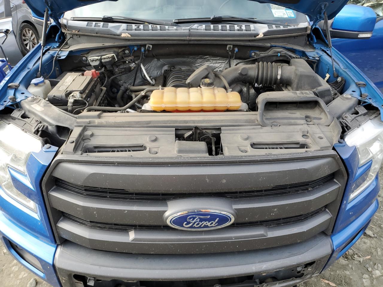 2015 Ford F-150 - Image 11