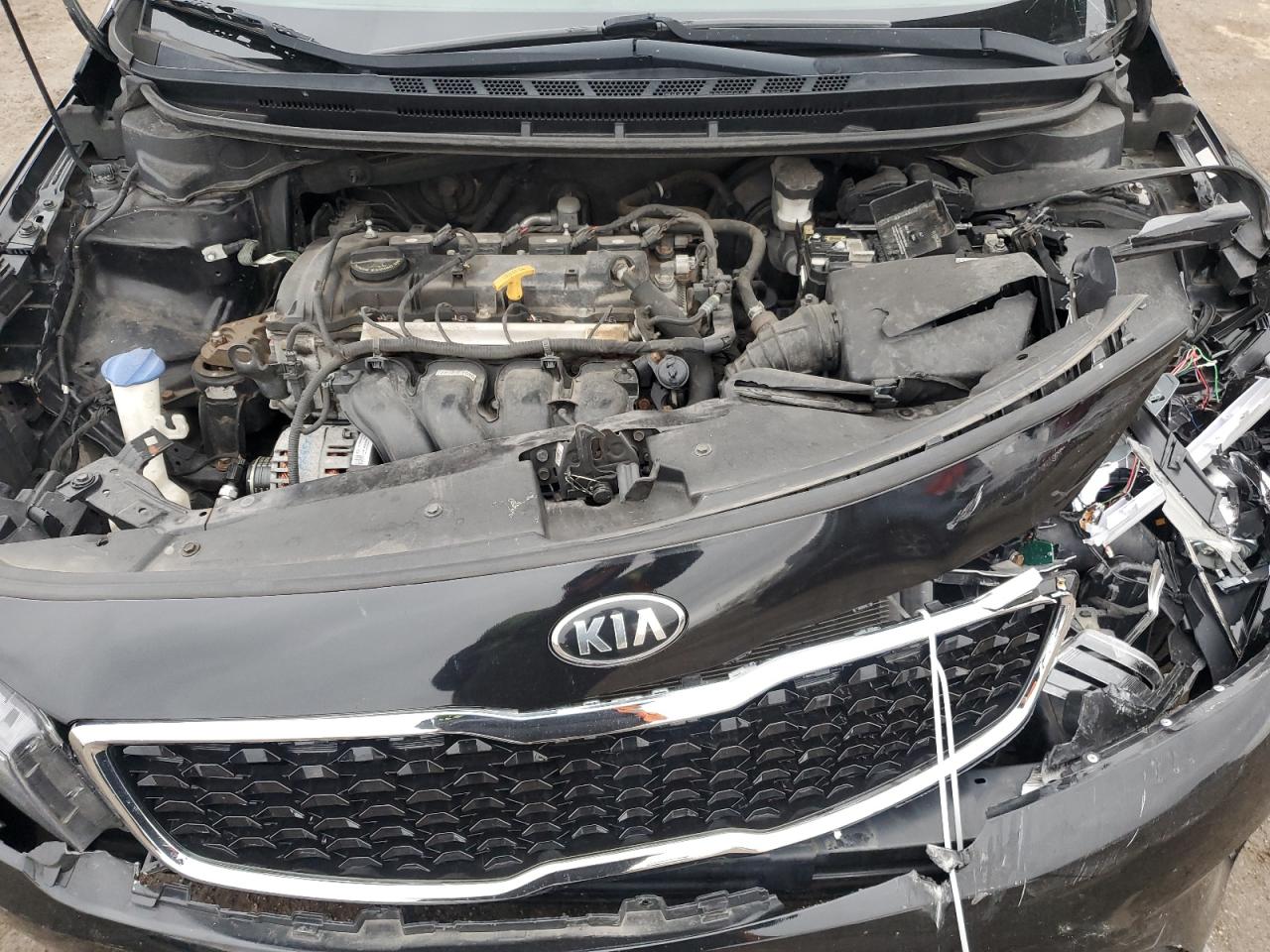 2017 Kia Forte - Image 13