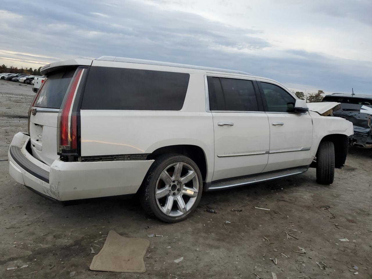 2017 Cadillac Escalade - Image 3