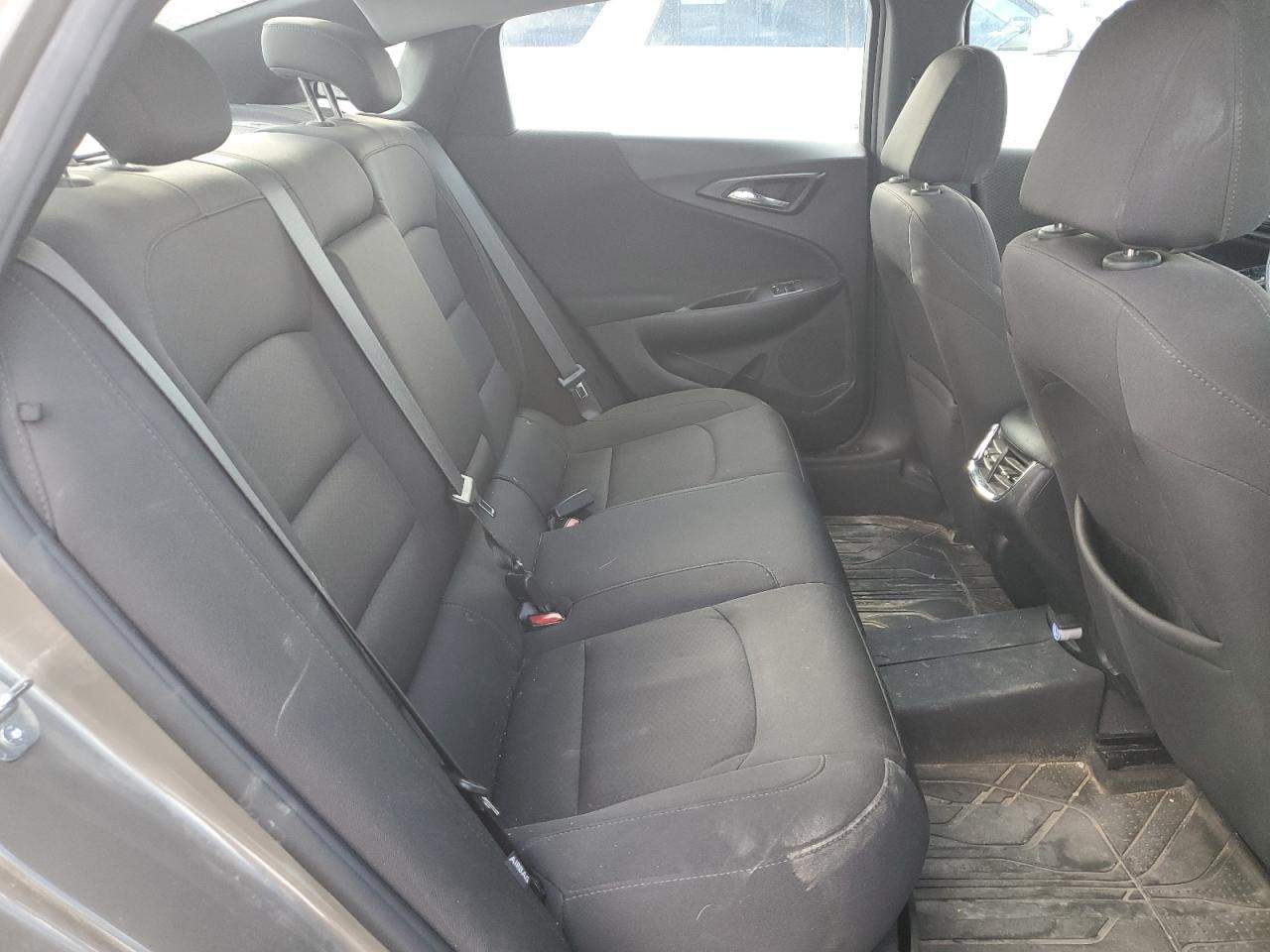 2020 Chevrolet Malibu - Image 10