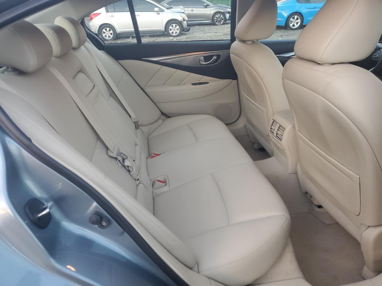 2016 Infiniti Q50 - Image 10