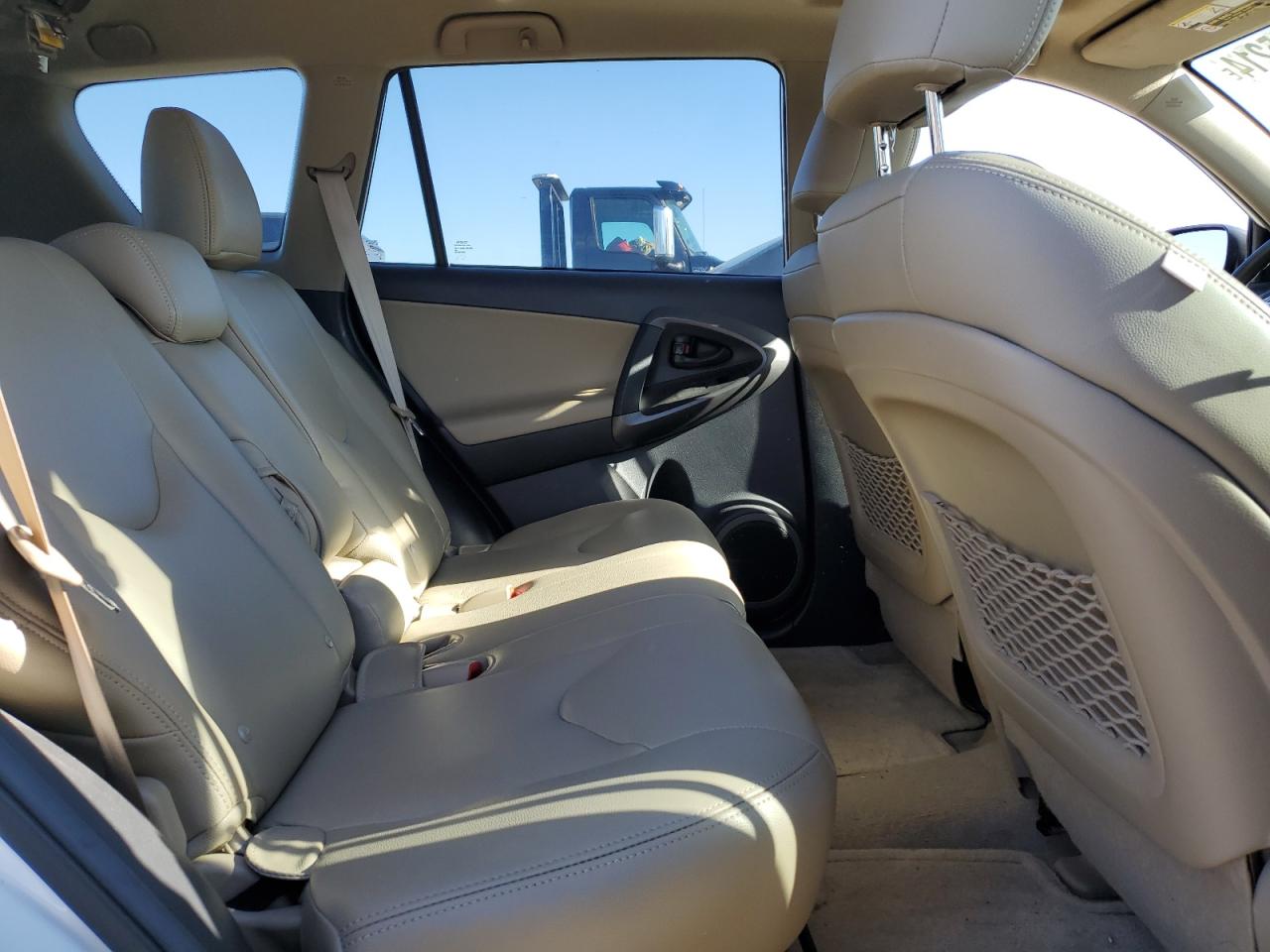 2012 Toyota RAV 4 - Image 11