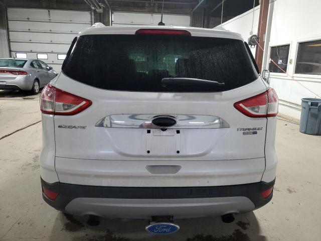  FORD ESCAPE 2015 Белы