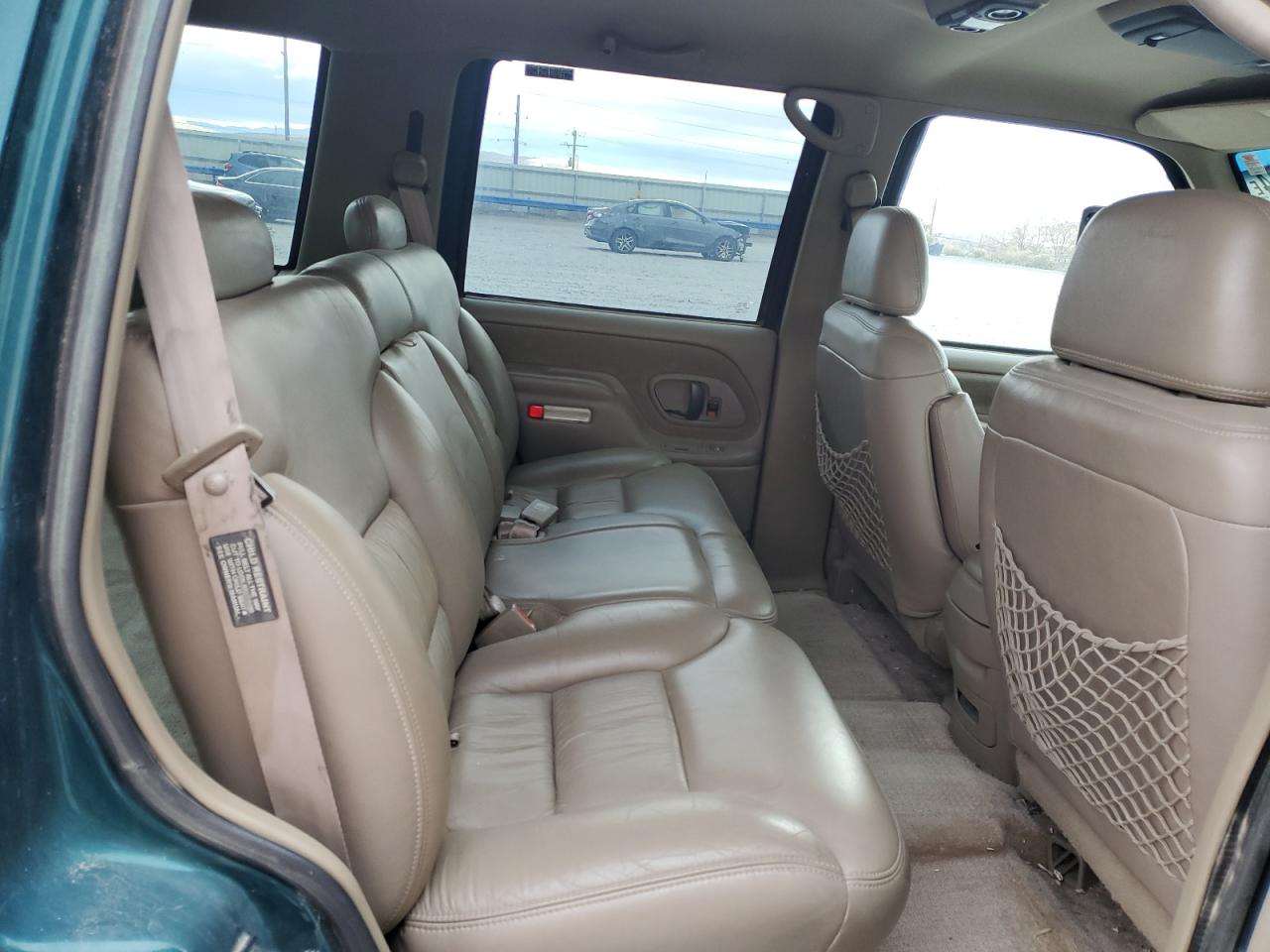 1996 GMC Yukon - Image 11
