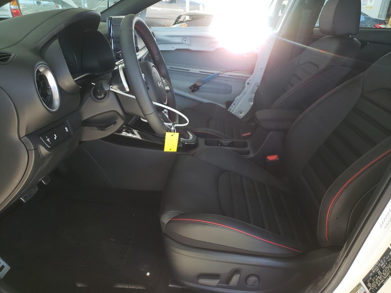 2024 Kia Forte - Image 7