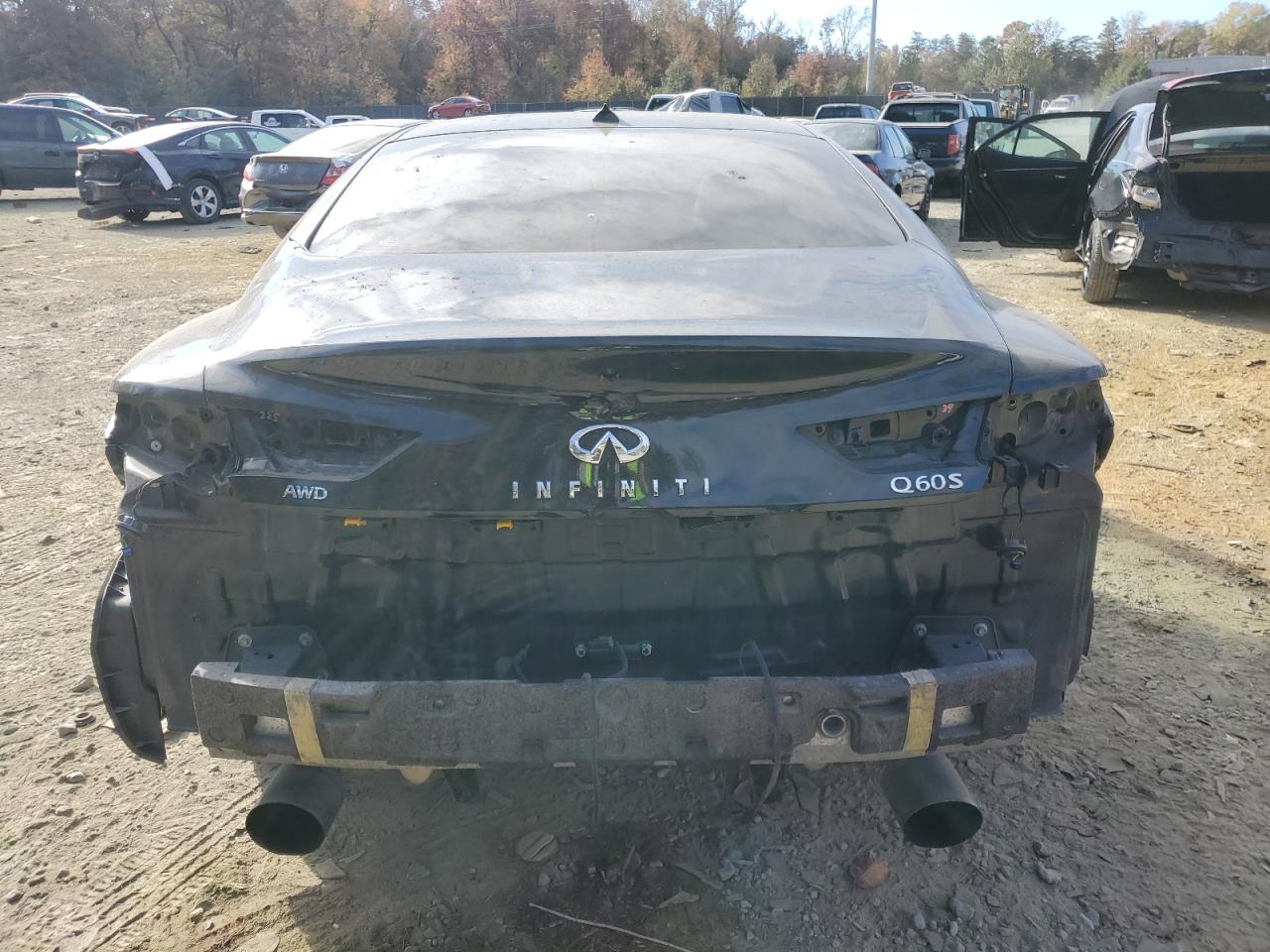 2017 Infiniti Q60 - Image 6