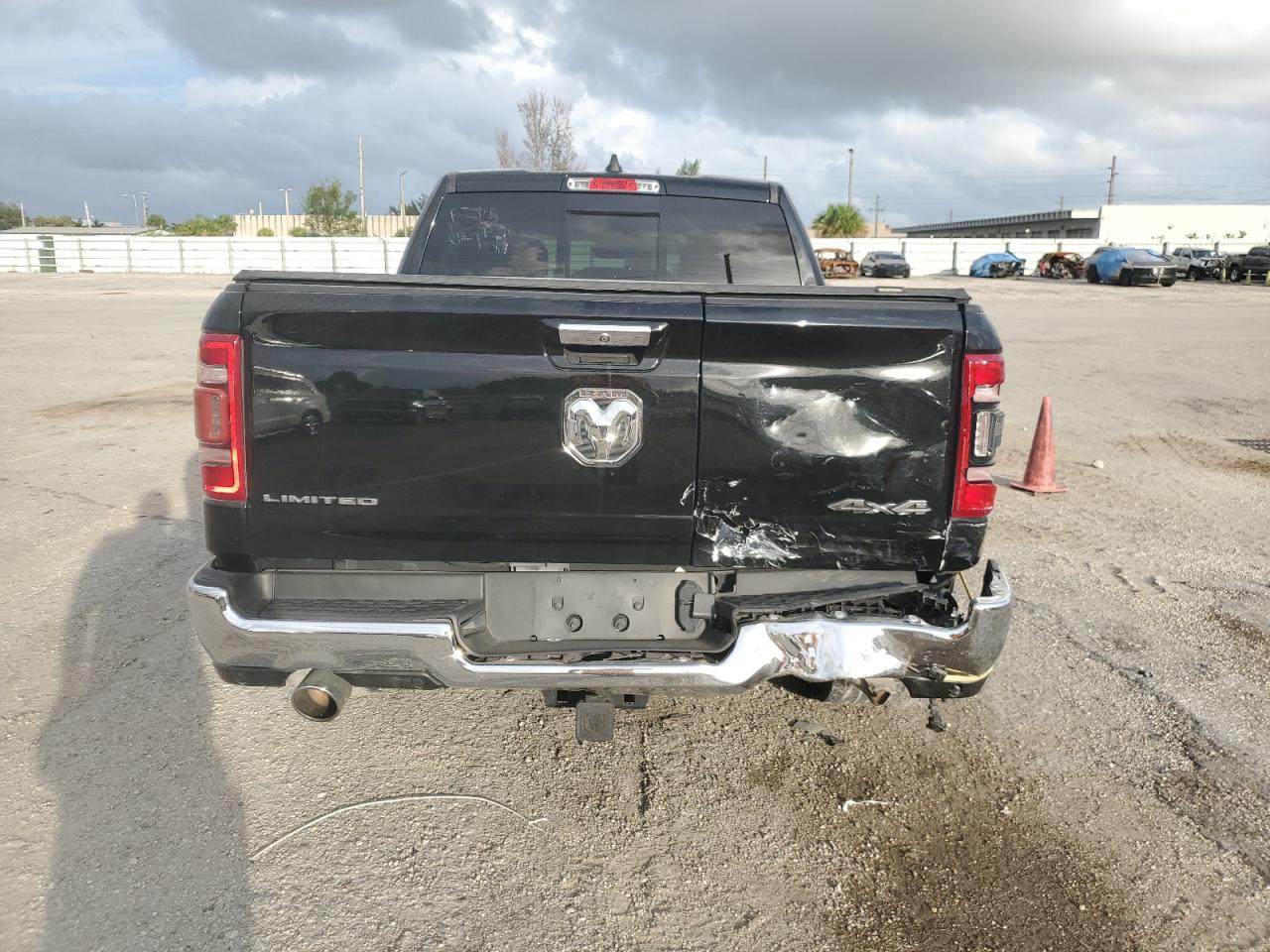 2020 RAM 1500 - Image 6