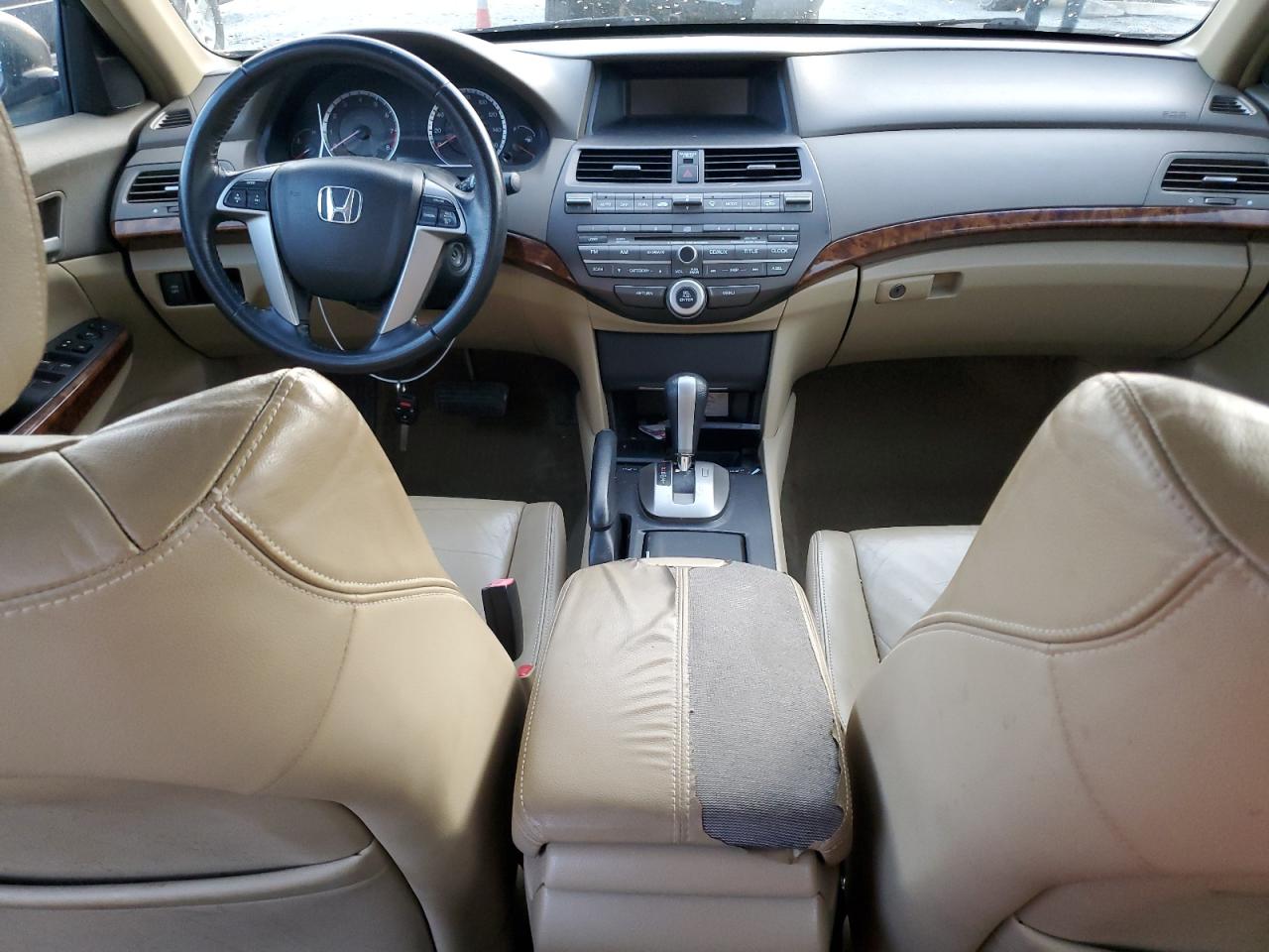 2009 Honda Accord - Image 8