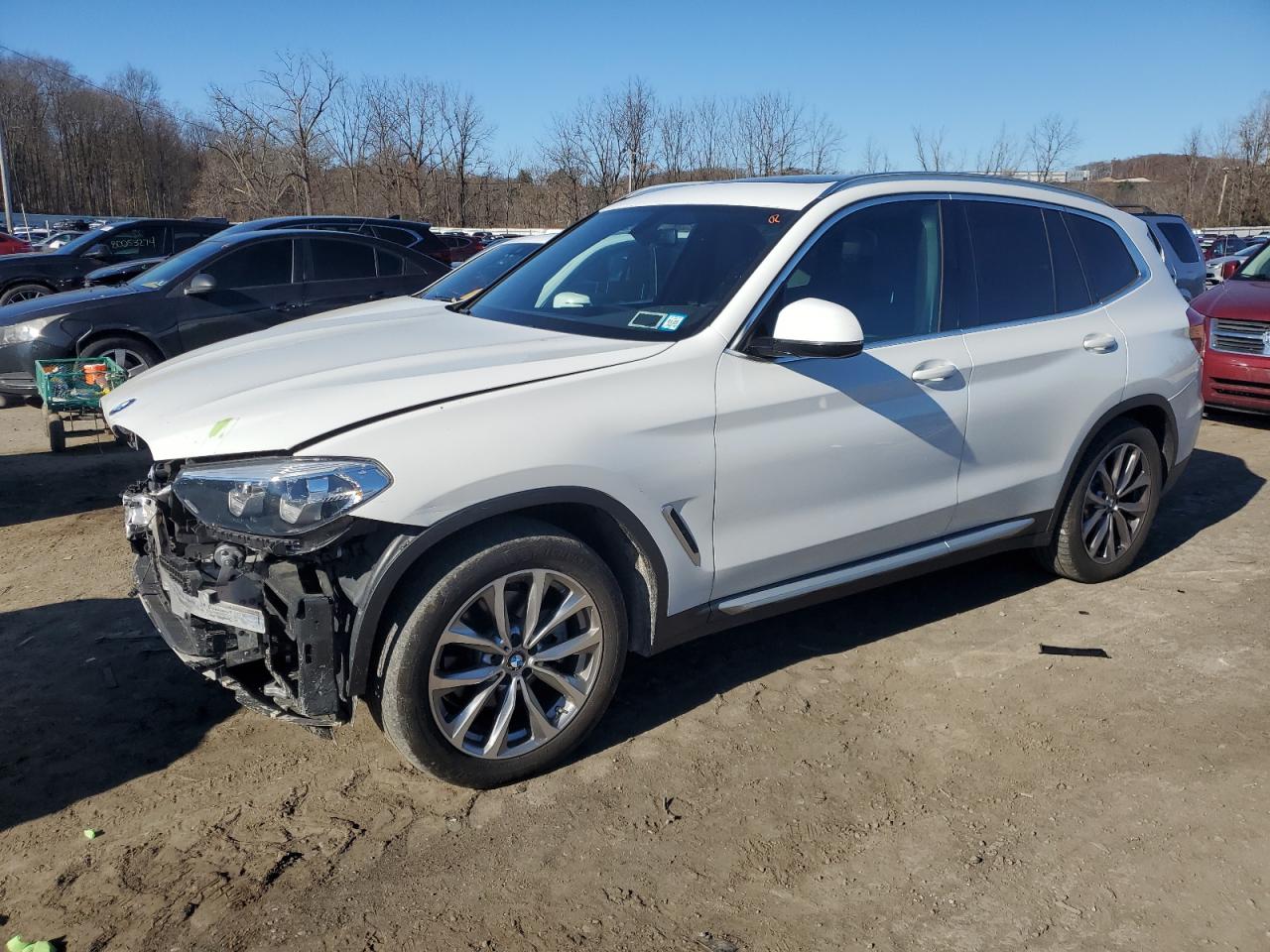 VIN 5UXTR9C52JLD70706 2018 BMW X3 no.1