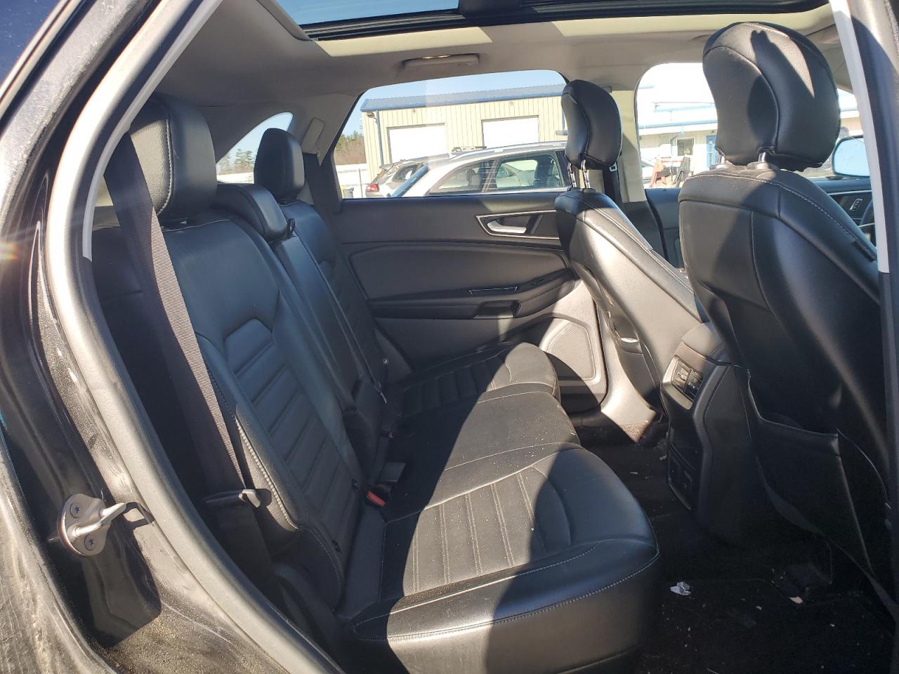 2015 Ford Edge - Image 12