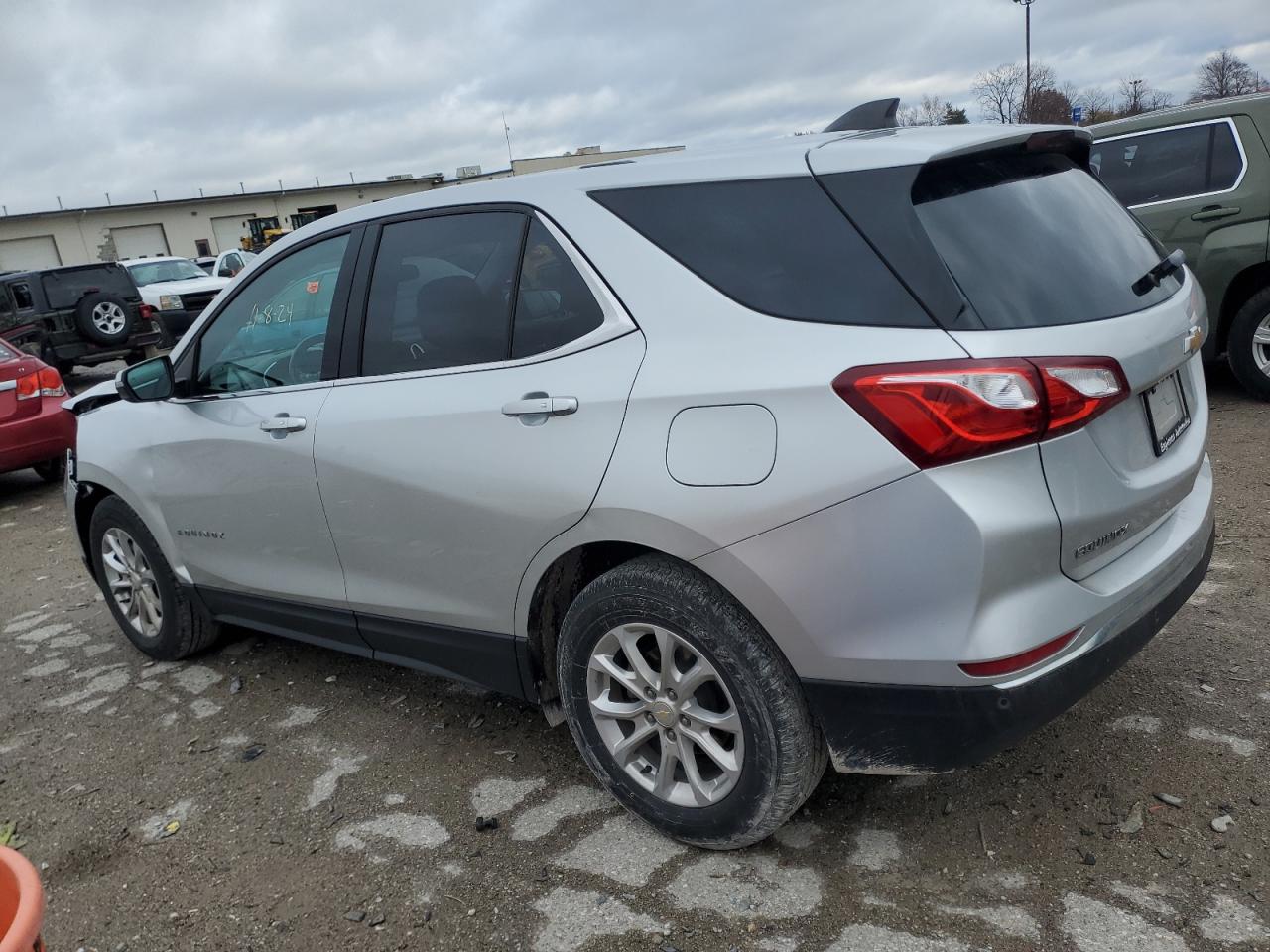 2019 Chevrolet Equinox - Image 2