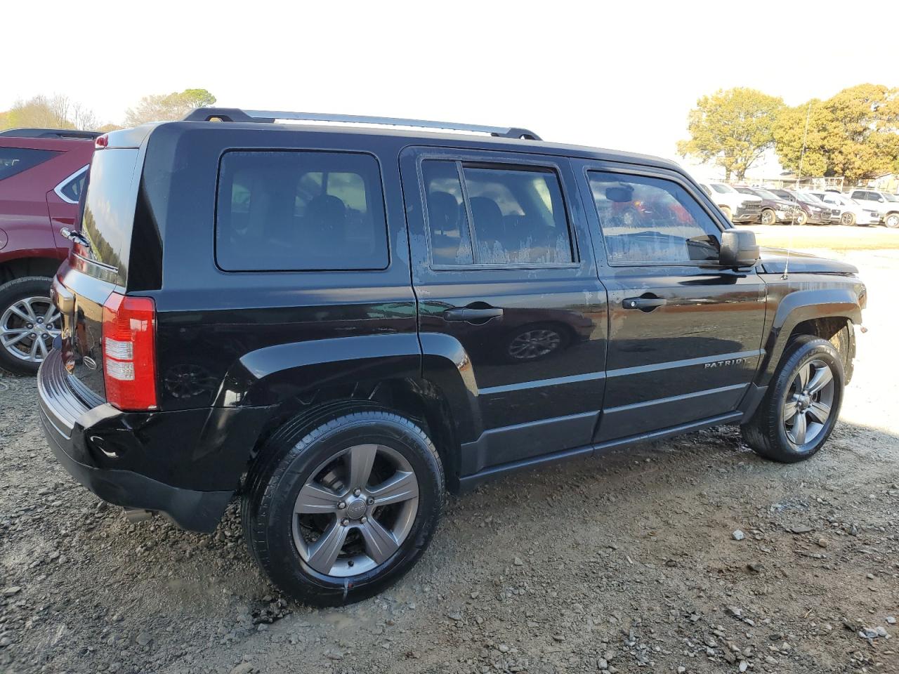 2016 Jeep Liberty (Patriot) - Image 3