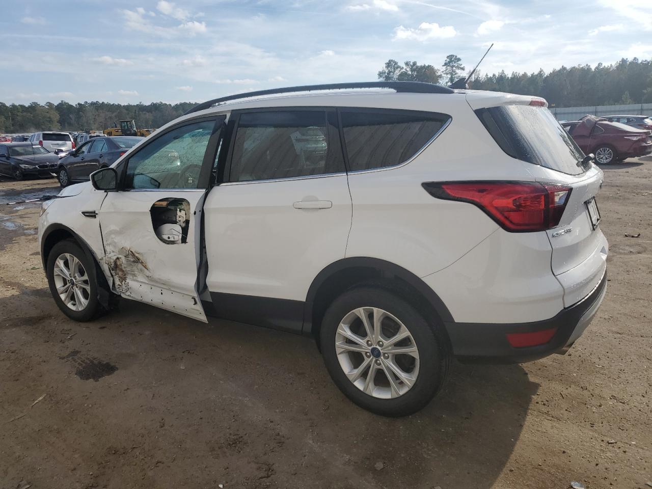 2019 Ford Escape - Image 2
