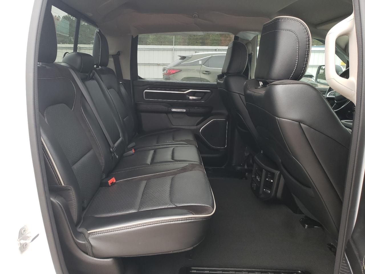 2022 RAM 1500 - Image 11