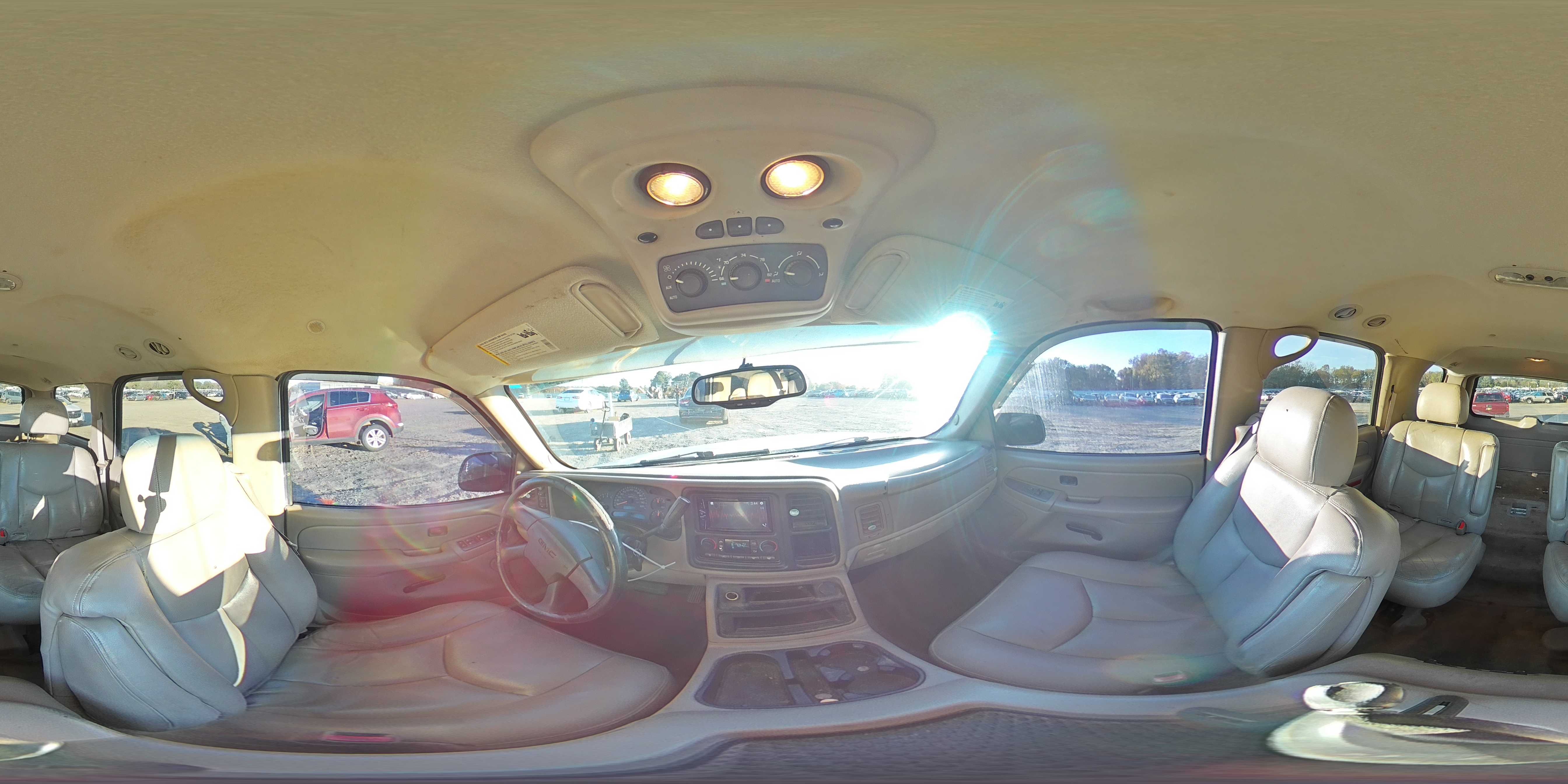 2004 GMC Yukon - Image 14