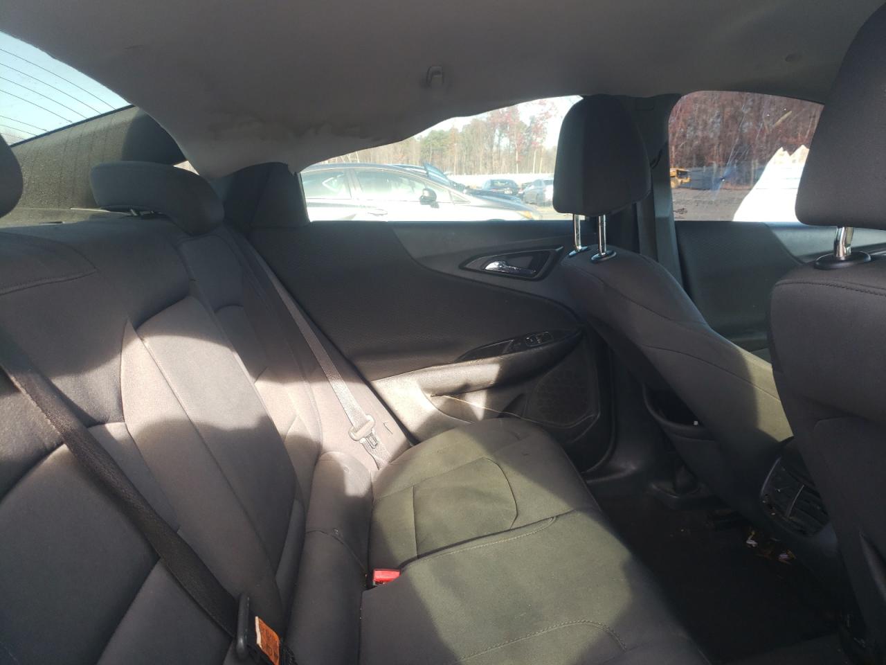 2016 Chevrolet Malibu - Image 10