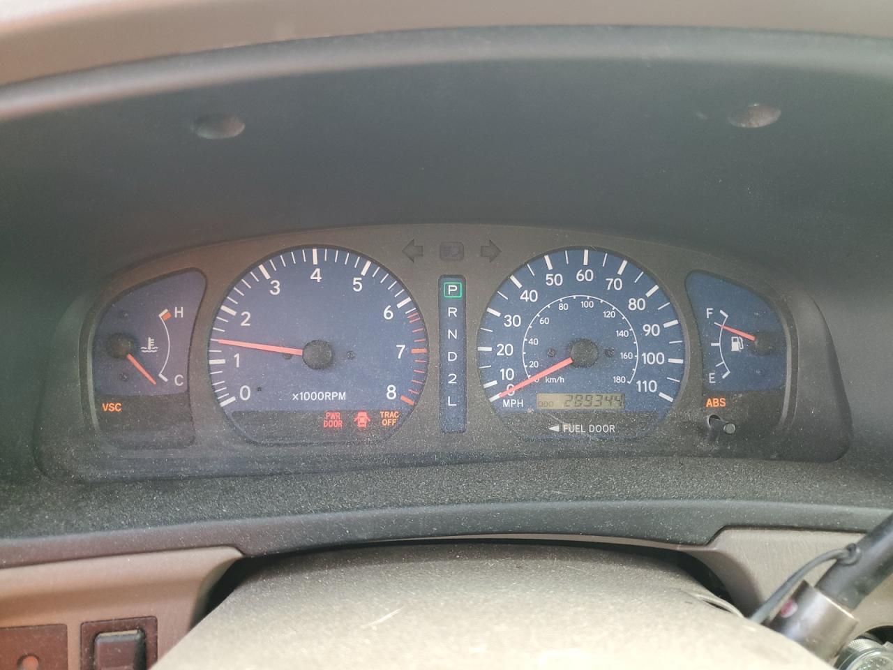 2002 Toyota Sienna - Image 9