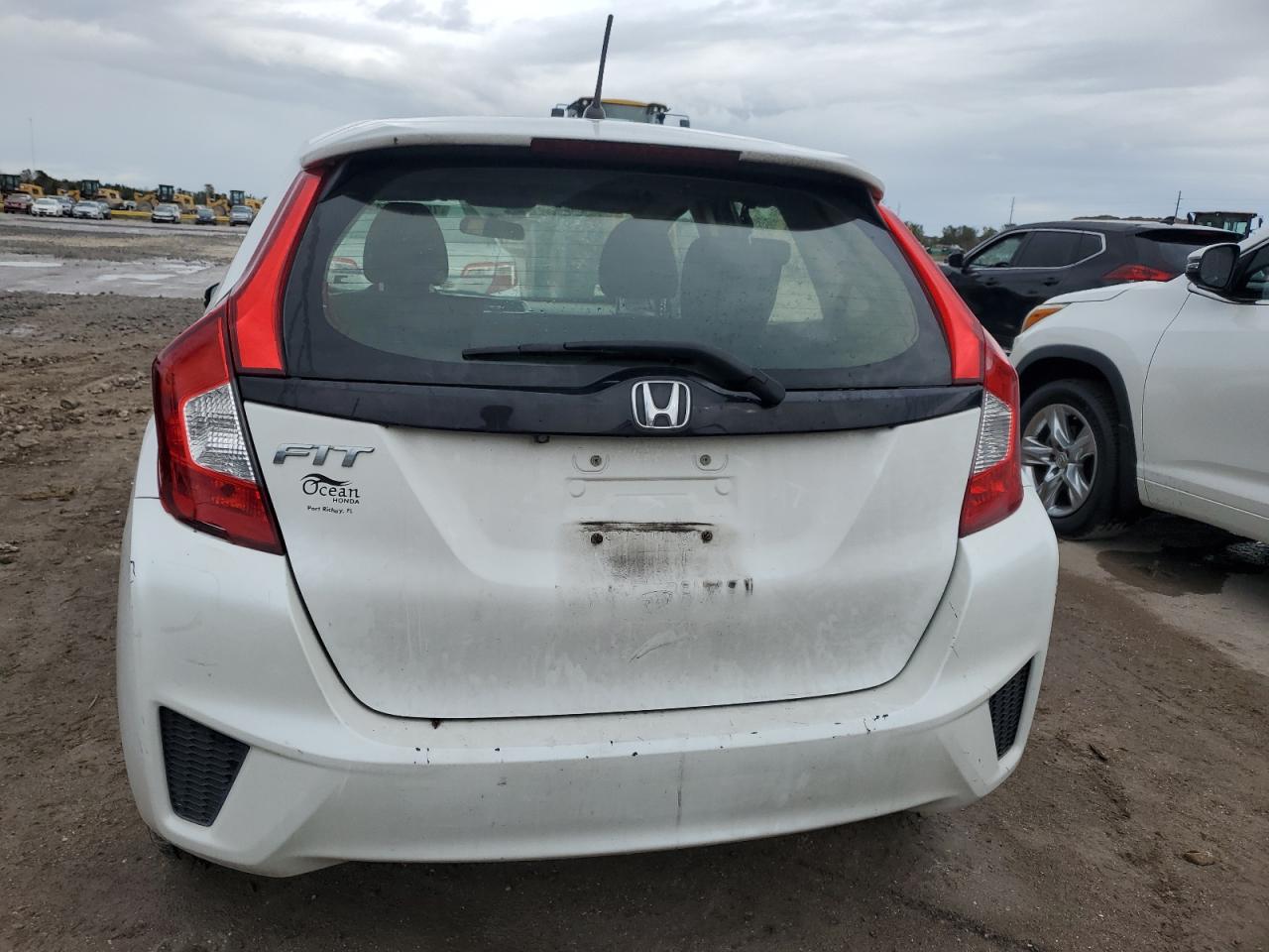 VIN JHMGK5H50GS009543 2016 HONDA FIT no.6