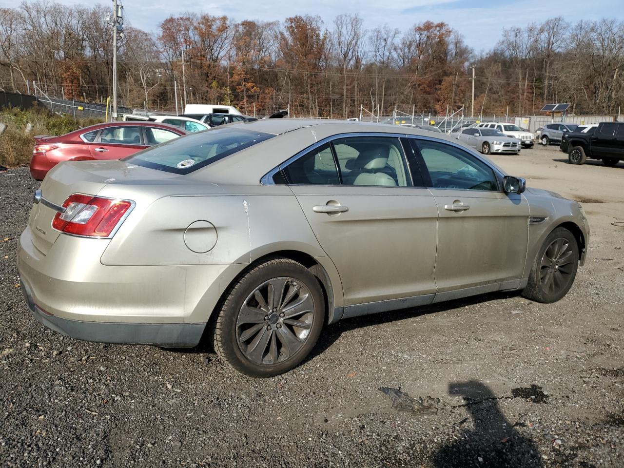 2010 Ford Taurus Limited VIN: 1FAHP2FW9AG153884 Lot: 80896164