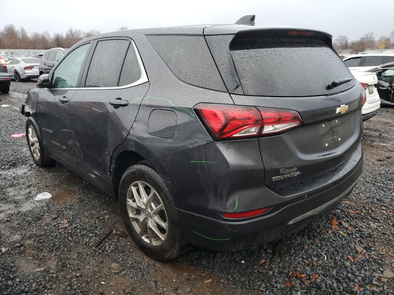 2022 Chevrolet Equinox - Image 2