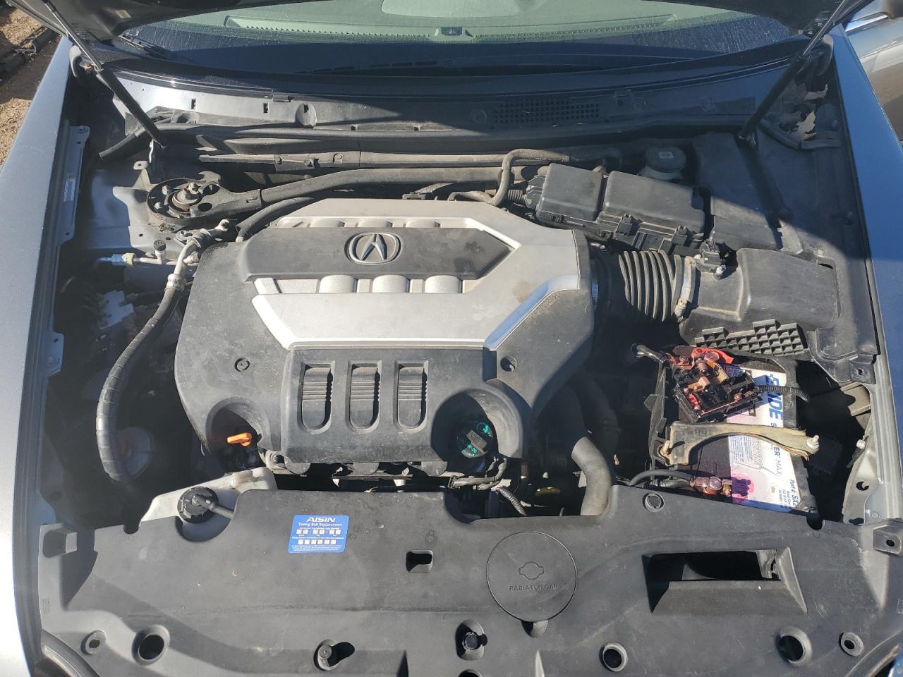 2010 Acura RL - Image 12