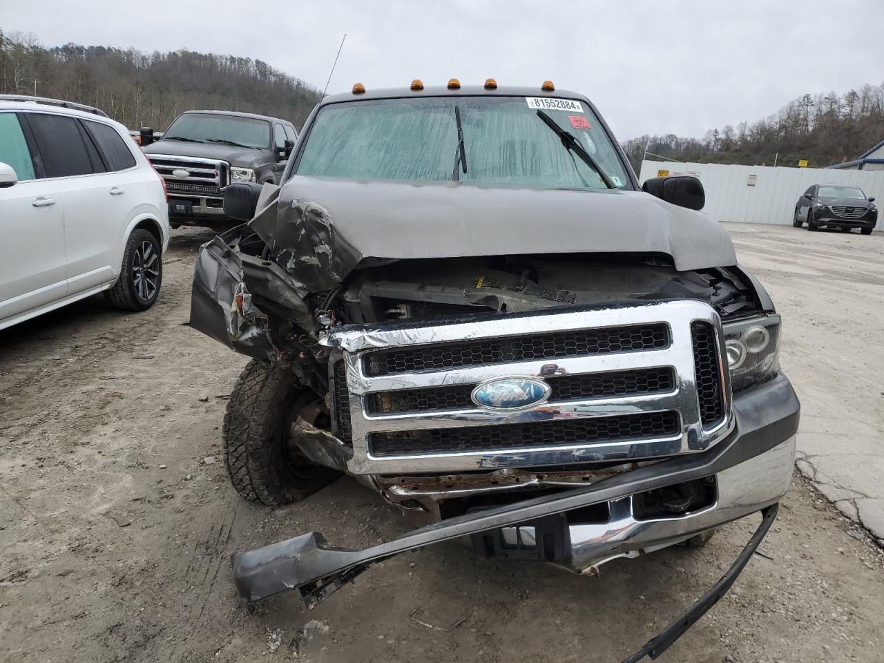 2006 Ford F250 - Image 5