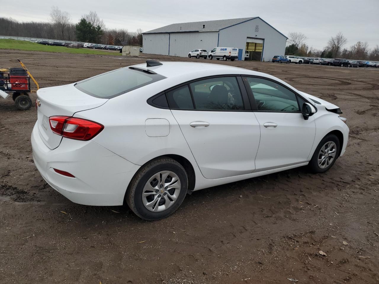 2013 Chevrolet Cruze - Image 3