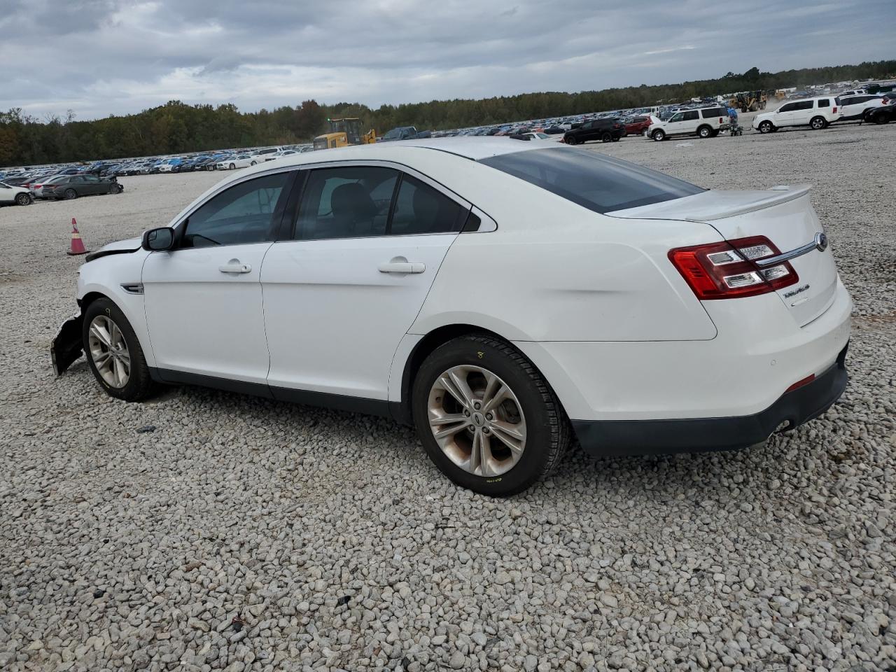 2013 Ford Taurus - Image 2