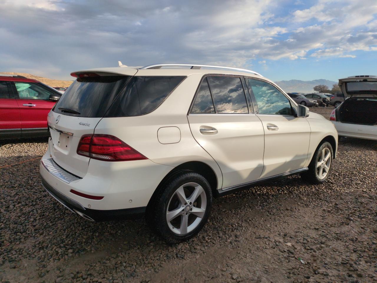 VIN 4JGDA5HB8GA656089 2016 MERCEDES-BENZ GLE-CLASS no.3