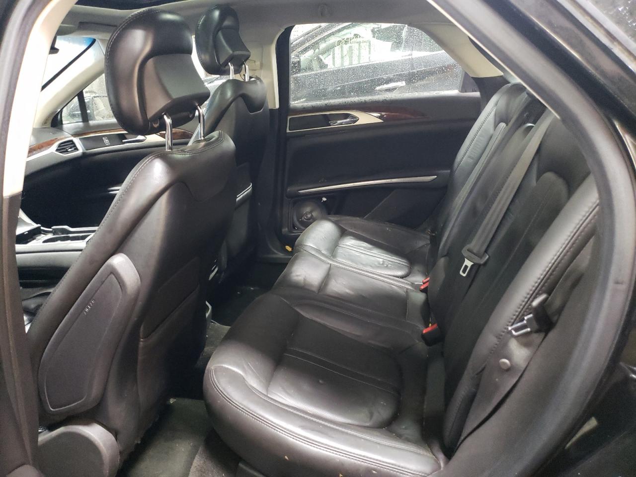 2014 Lincoln MKZ - Image 10