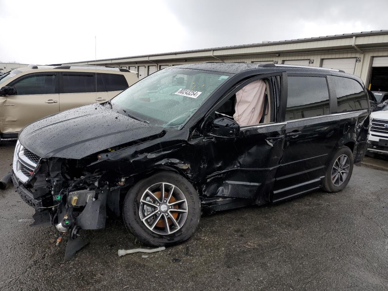 VIN 2C4RDGCG2HR581502 2017 DODGE CARAVAN no.1