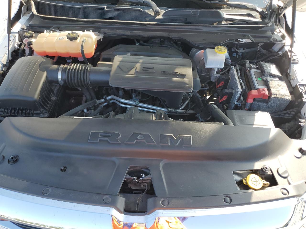 2019 RAM 1500 - Image 11
