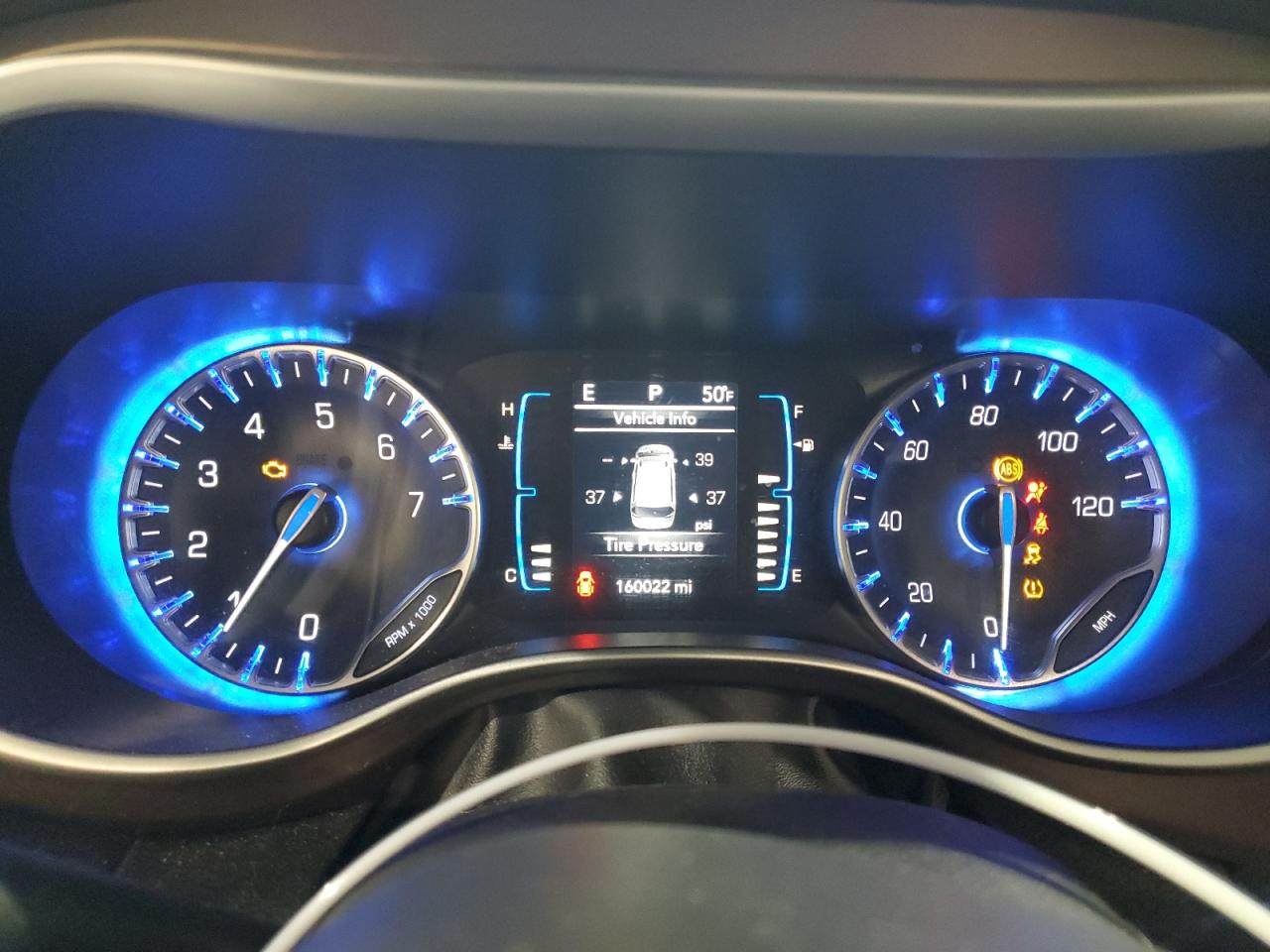 2017 Chrysler Pacifica - Image 9