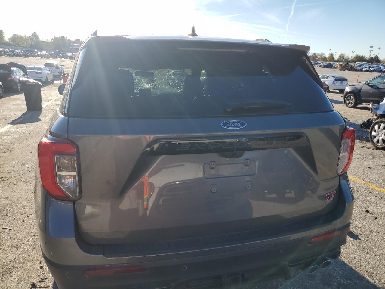 2023 Ford Explorer - Image 6