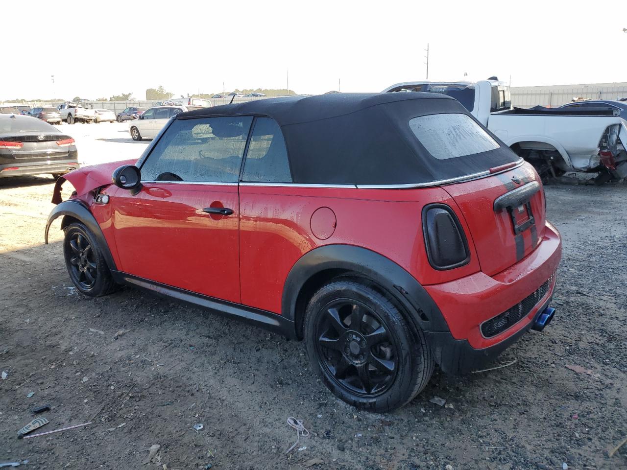 2010 MINI Cooper - Image 2