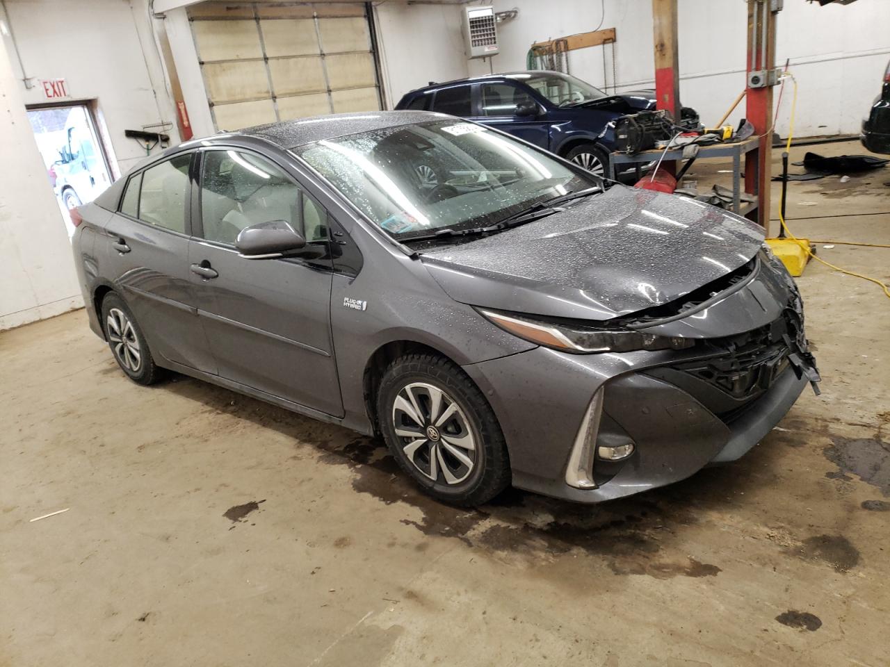 VIN JTDKARFP0H3054519 2017 TOYOTA PRIUS no.4