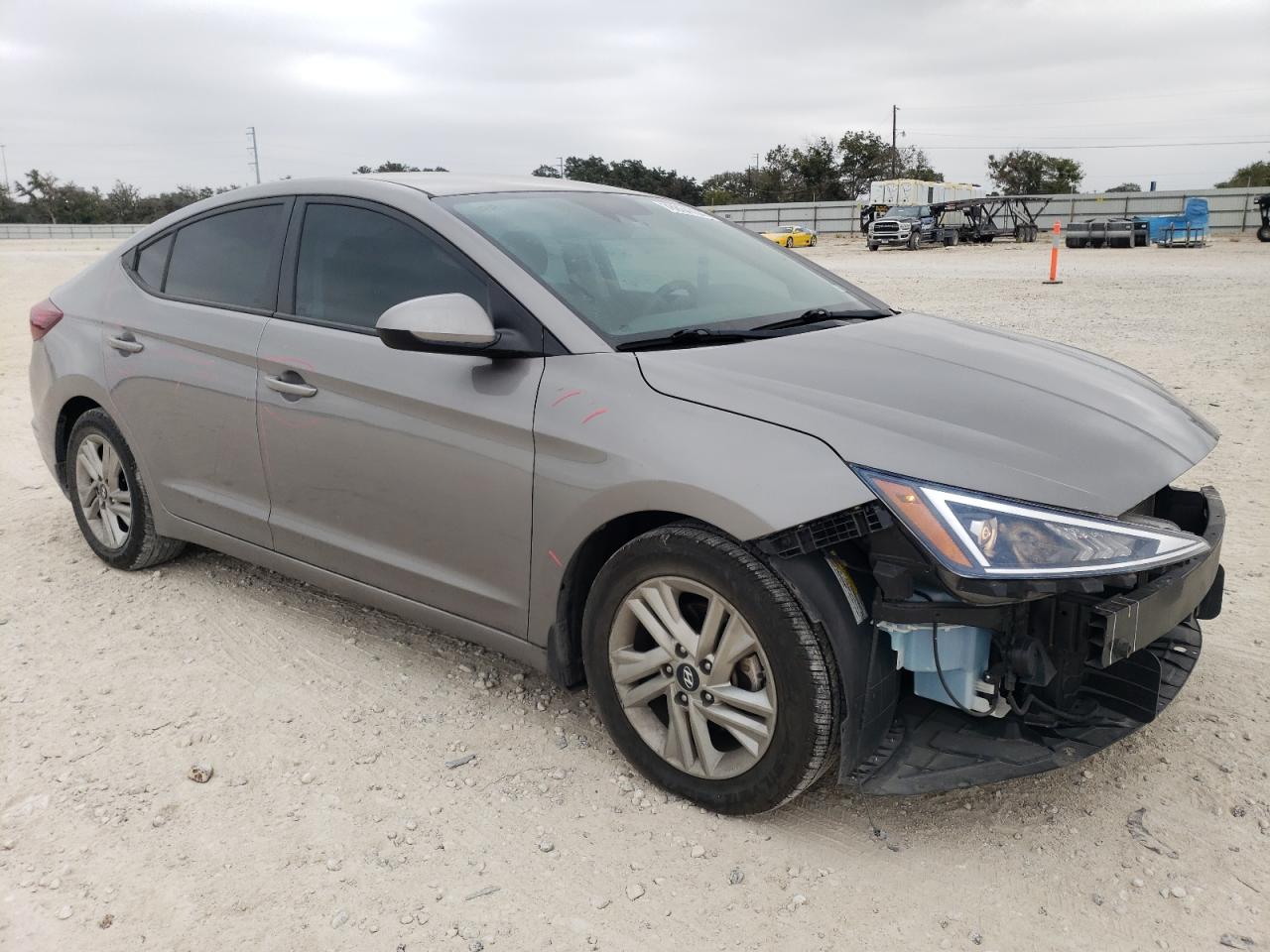 2020 Hyundai Elantra - Image 4