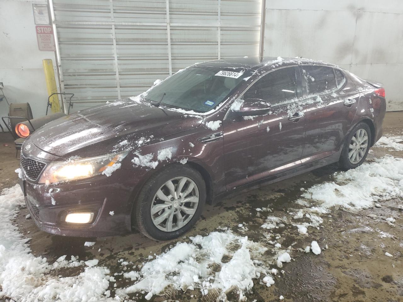 VIN 5XXGN4A77FG395045 2015 KIA OPTIMA no.1