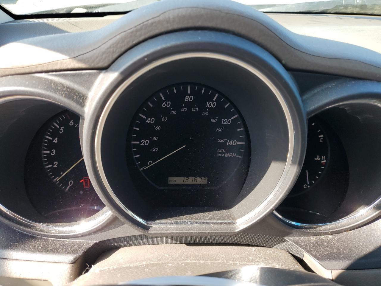 2005 Lexus RX - Image 9