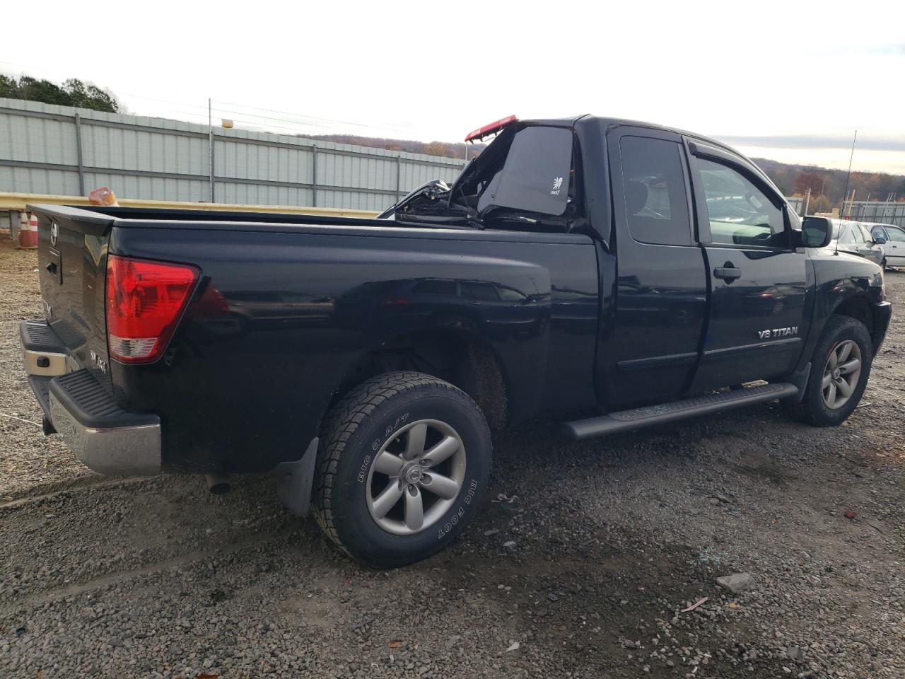 VIN 1N6AA0CCXEN515795 2014 NISSAN TITAN no.3