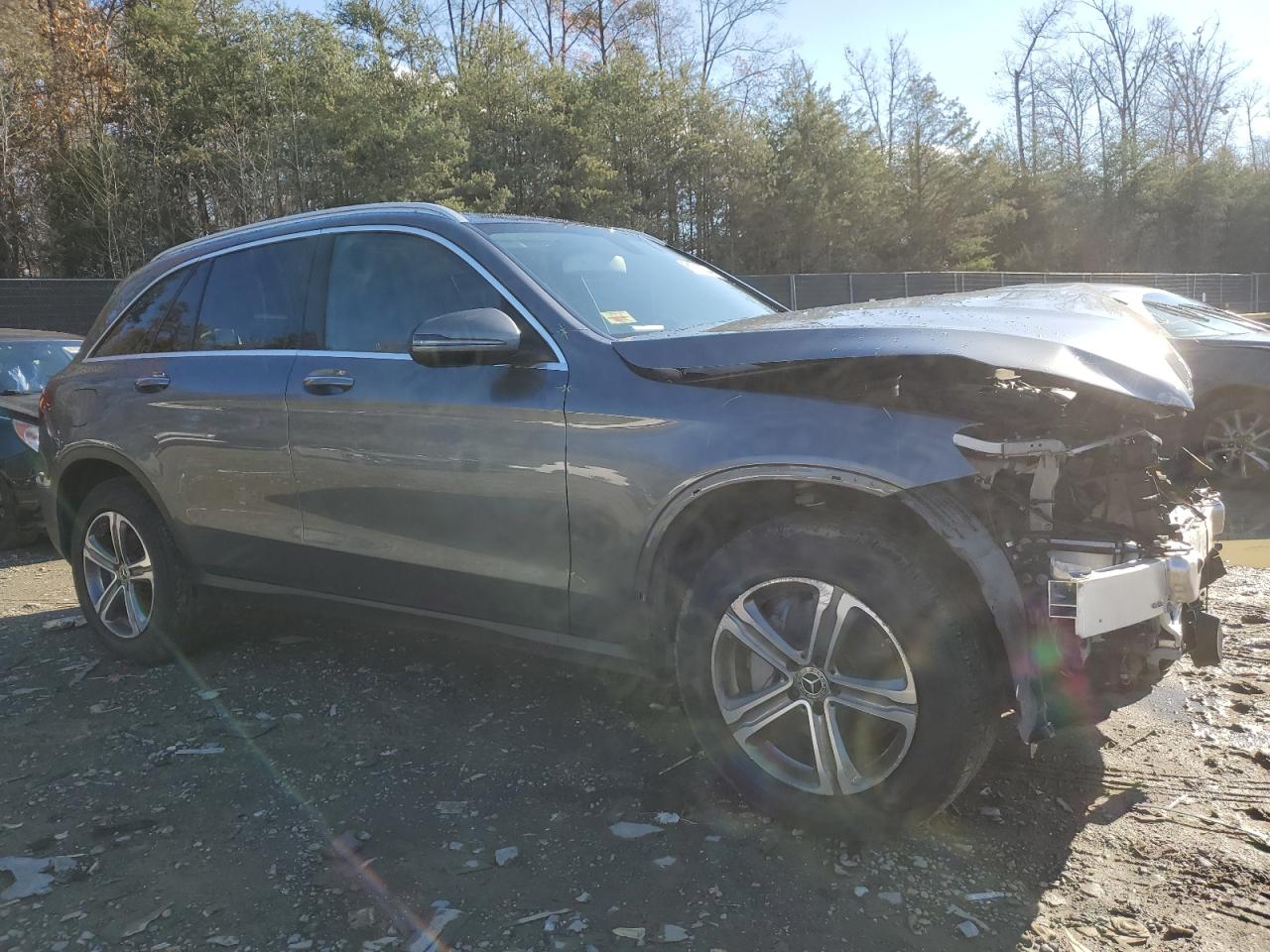 VIN WDC0G4KB3K1001619 2019 MERCEDES-BENZ GLC-CLASS no.4