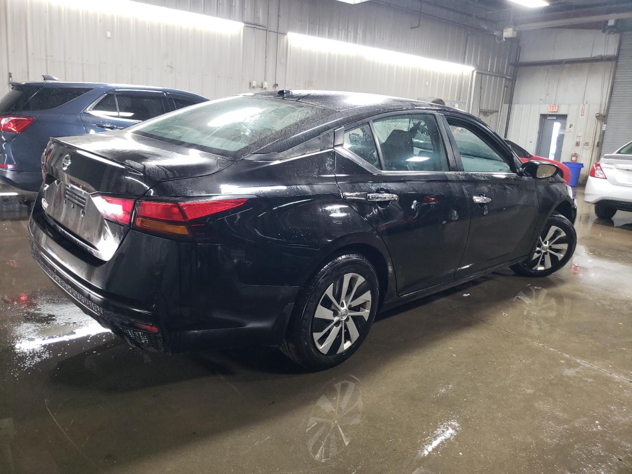 2020 Nissan Altima - Image 3
