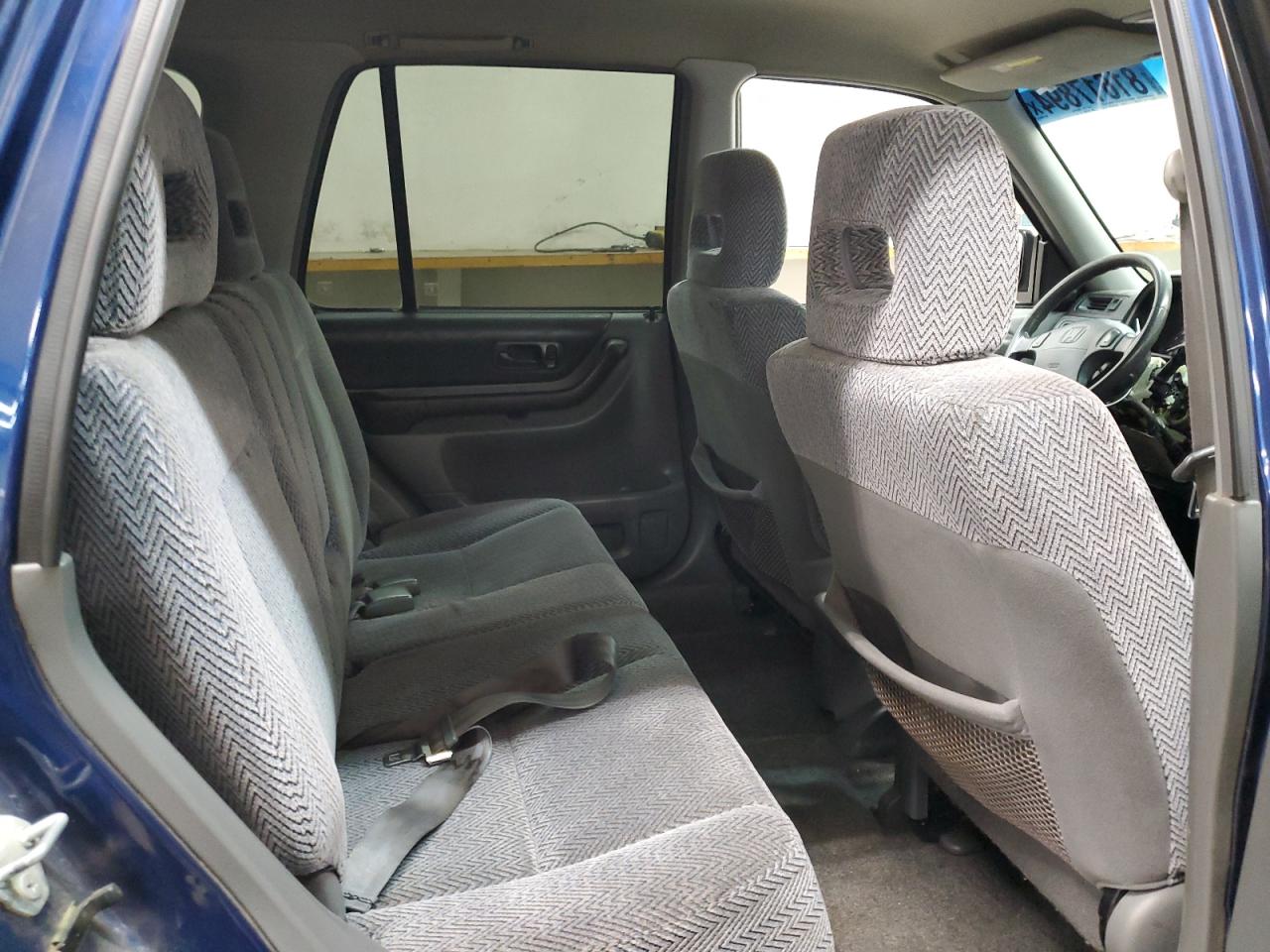 1998 Honda CR-V - Image 12