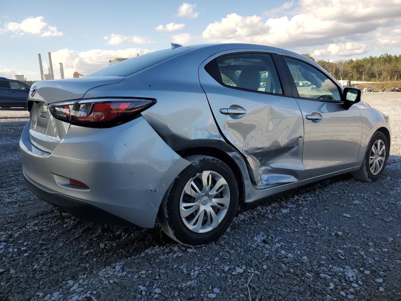 2020 Toyota Yaris - Image 3