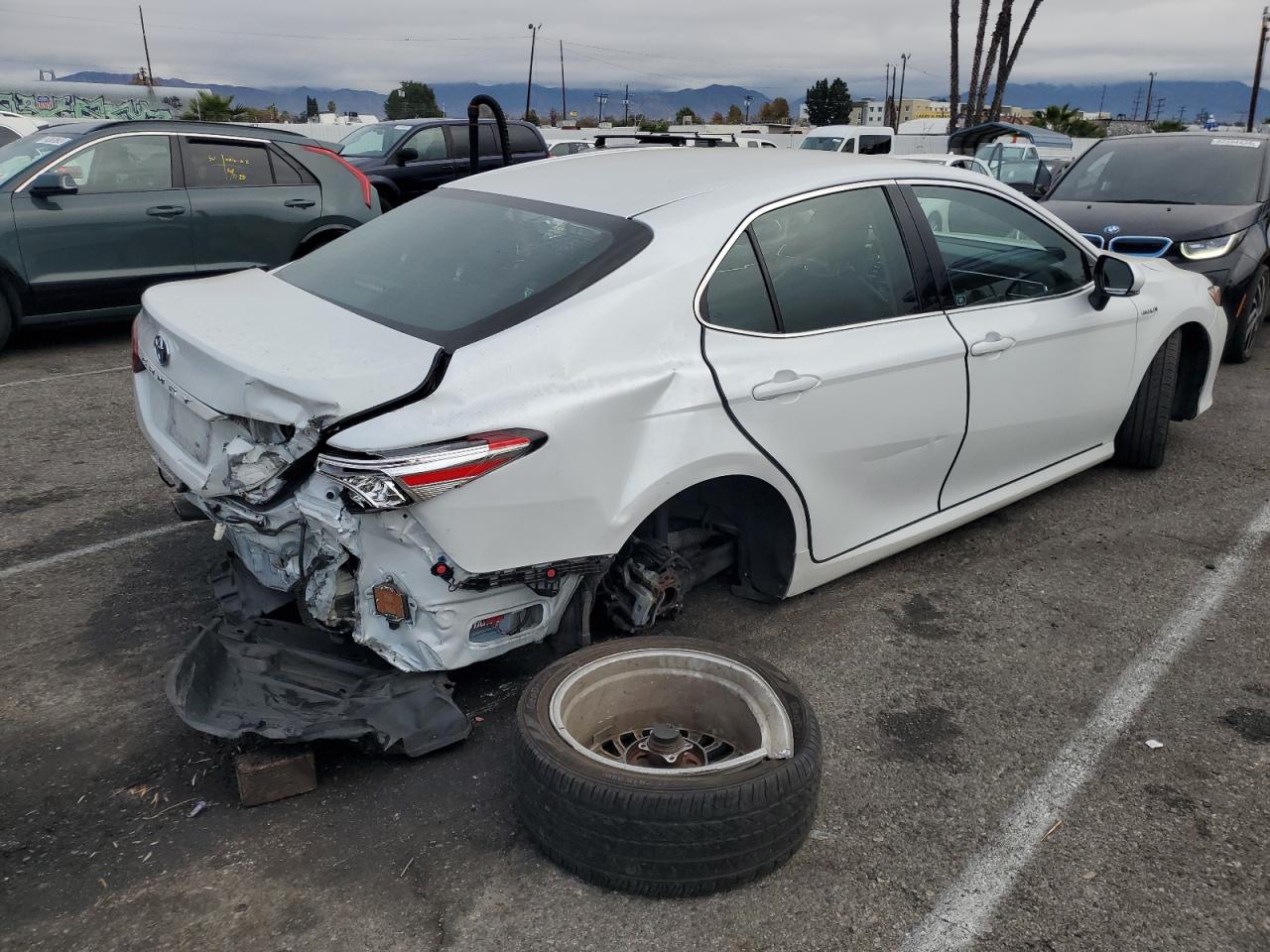 2018 Toyota Camry - Image 3