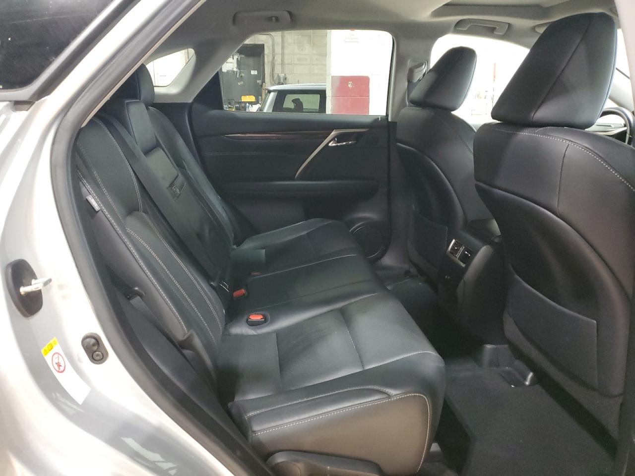 2017 Lexus RX - Image 11