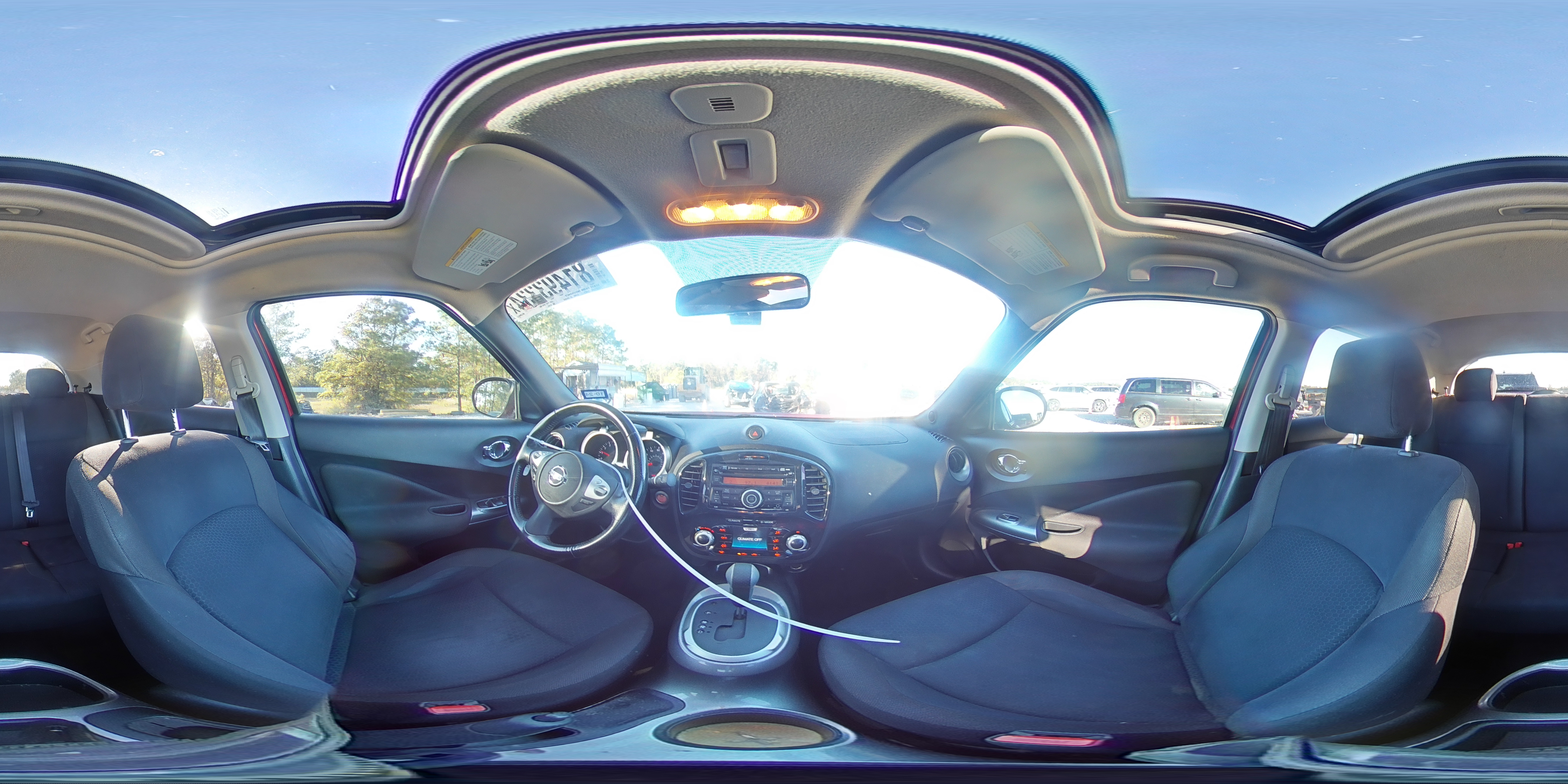 2013 Nissan Juke - Image 15