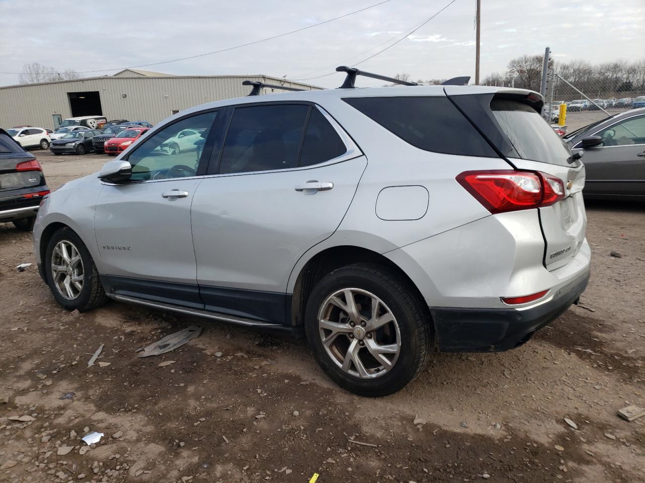 VIN 2GNAXKEX3J6151920 2018 CHEVROLET EQUINOX no.2