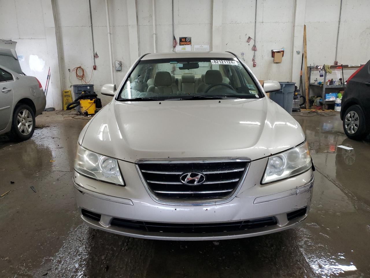 2009 Hyundai Sonata - Image 5